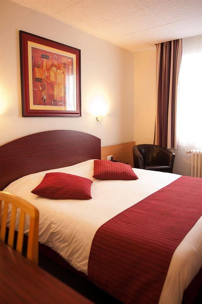 Hotel Escale Oceania Lorient Esterno foto